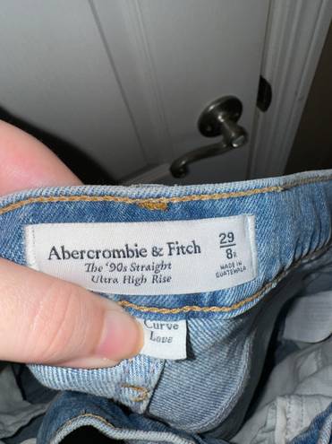 Abercrombie & Fitch NWT  Curve Love 90s Ultra High Rise Straight Jean