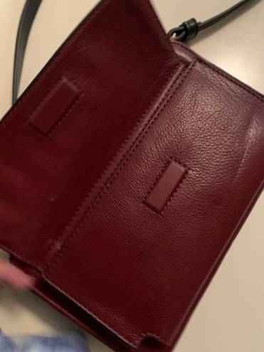 Tommy Hilfiger Never Used Maroon Leather Small Functional Purse