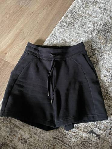 Lululemon Scuba HR Shorts