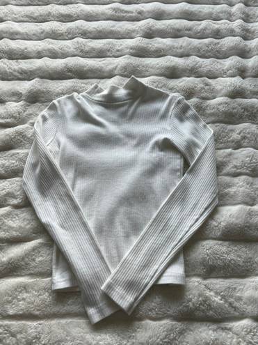 Brandy Melville White Turtleneck