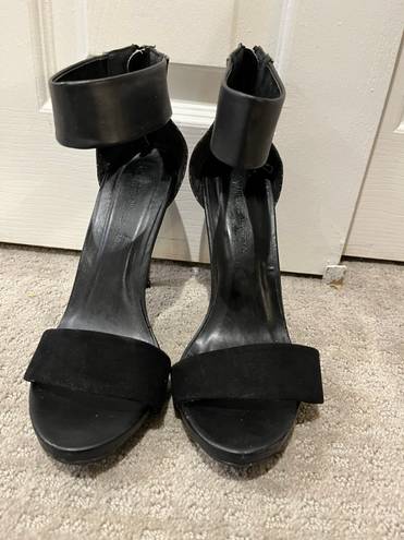 Wild Diva Lounge Black Heels 