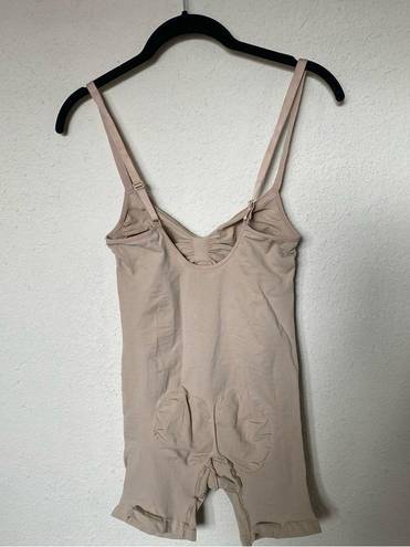 SKIMS NEW  SEAMLESS SCULPT MID THIGH BODYSUIT Clay Size 2X