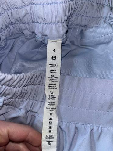 Lululemon Hotty Hot Short 2.5”