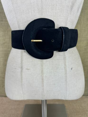 Amanda Smith Vintage  Wide Black Suede Belt And Buckle Small 26-30 In