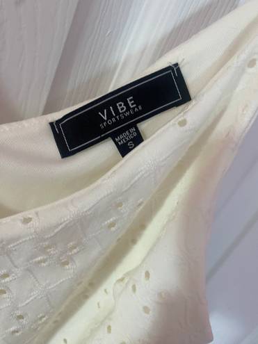 Vibe Sportwear Vibe Sportswear White Top 