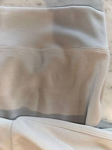 Lululemon Perfectly Oversized Cropped Crew Softstreme