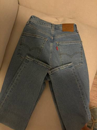 Levi’s 70s High-Rise Slim Straight Jeans