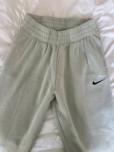 Nike Sweatpants