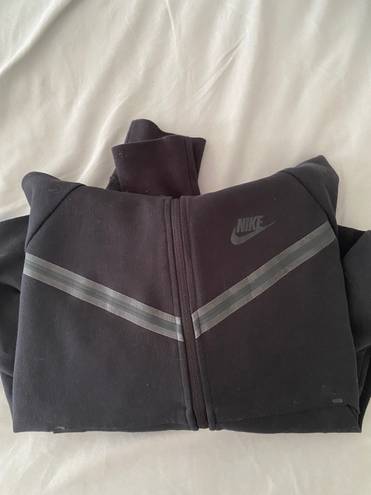 Nike Women’s Tech Hoodie