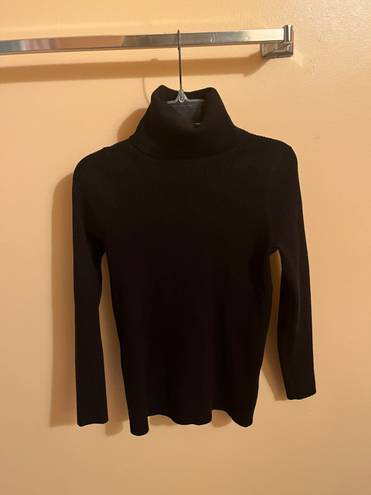 Tuckernuck  Pomander Place Arlo Ribbed Turtleneck in Black