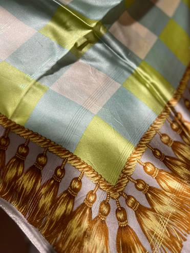 Beautiful Vintage Silk Scarf. Green