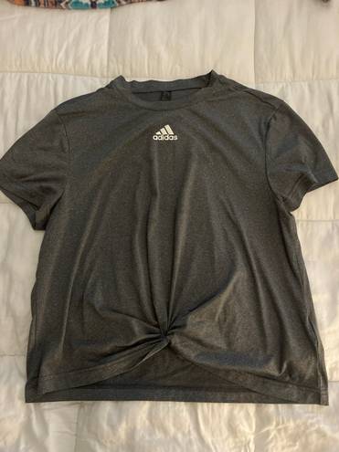 Adidas Tshirt