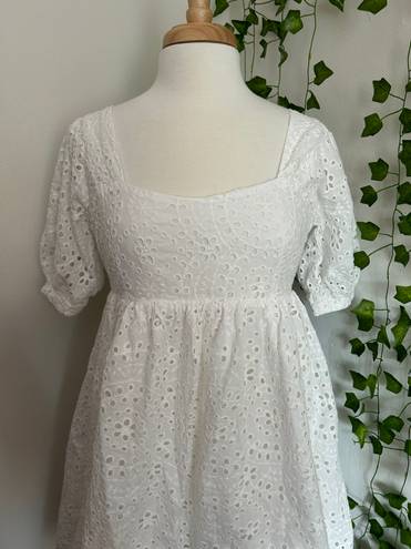 Chelsea & Violet White Floral Eyelet Mini Dress