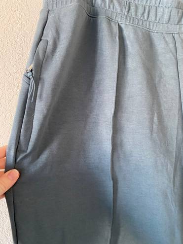 Old Navy NWT  High Rise Dynamic Sweats