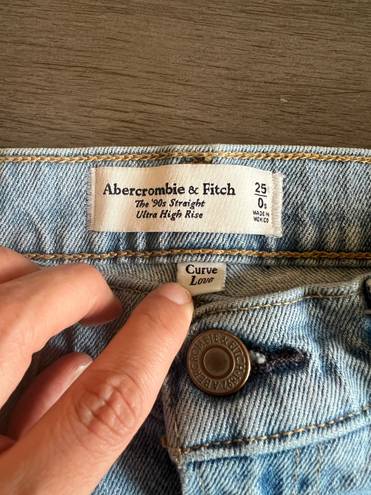 Abercrombie & Fitch Ultra Straight 90s High Rise