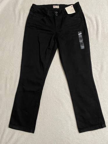 SO Crop Low Rise Black Jeans Size 9