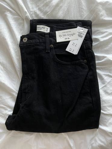 Abercrombie & Fitch Ultra High Rise 90s Straight Jean