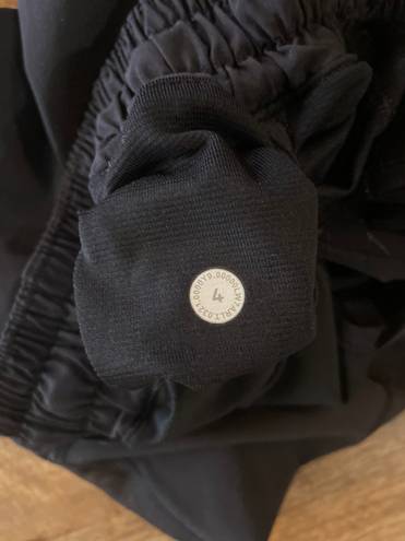 Lululemon Hotty Hot Shorts 4”