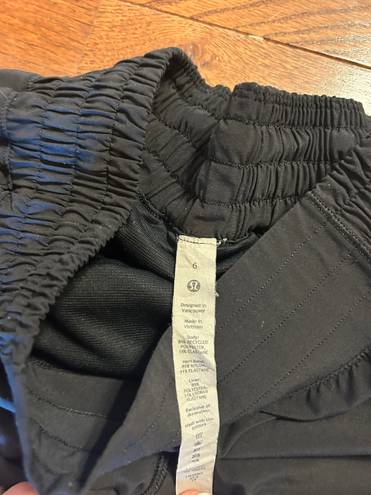 Lululemon Hotty Hot Shorts 4” Black