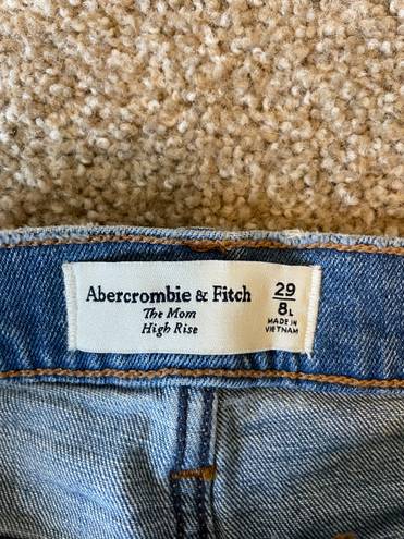 Abercrombie & Fitch High Rise Mom Jean