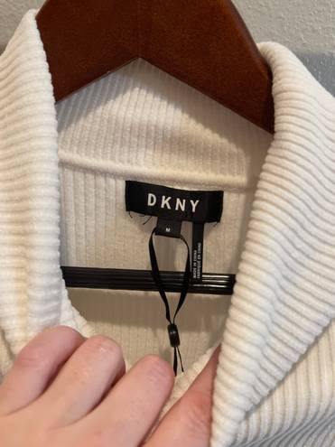 DKNY Turtlen Neck Ballon Sleeve Sweater