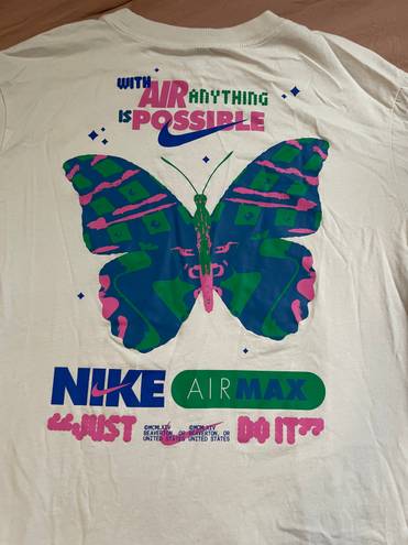 Nike Graphic Tee