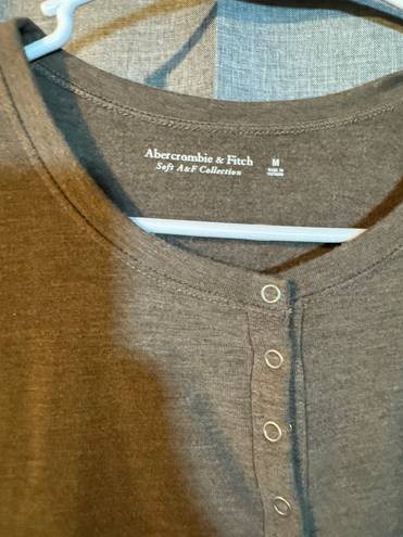 Abercrombie & Fitch  Button Up Long Sleeve