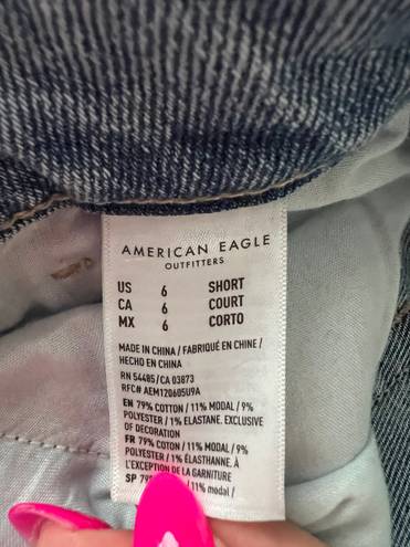 American Eagle Mom Straight Jeans