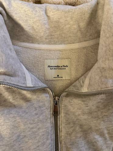 Abercrombie & Fitch Half Zip Vest