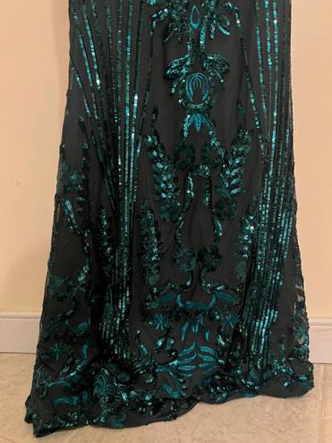 FashioNova Emerald Green Prom / Formal Dress