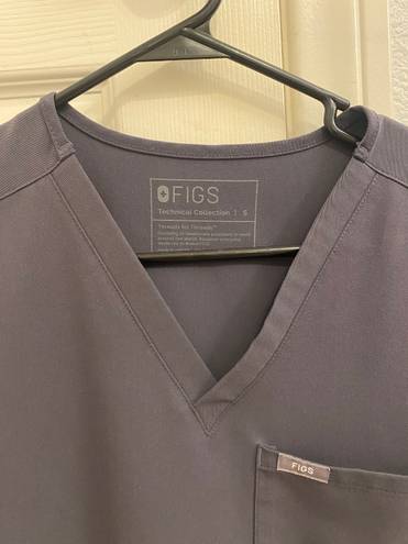 FIGS Catarina One-Pocket Scrub Top