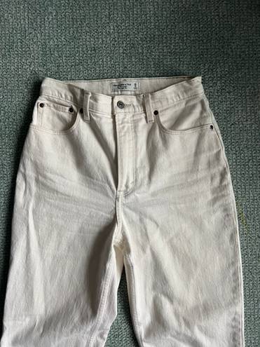 Abercrombie & Fitch Curve Love Ultra High Rise 90s Straight Jean