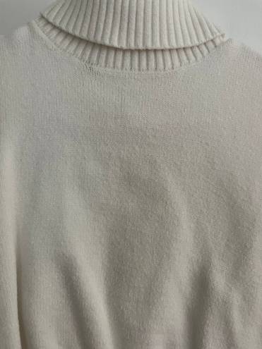 White sweater turtleneck tank Size M