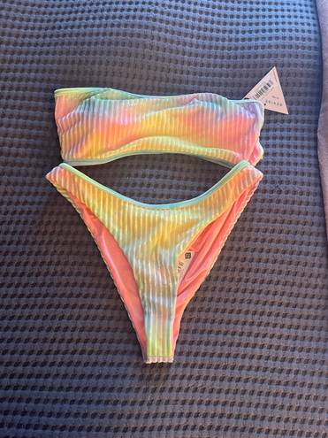 Dippin’ Daisy’s Bikini Set Multiple Size M