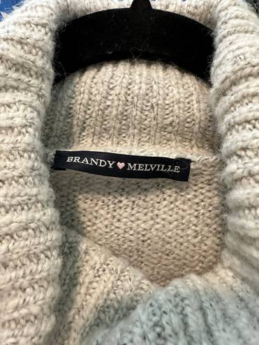 Brandy Melville Turtleneck