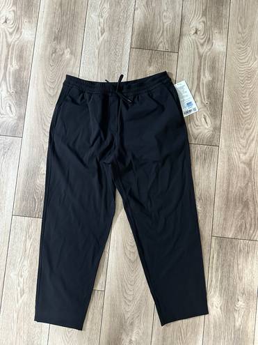 Lululemon Tapered leg mid rise 7/8 pants luxtreme