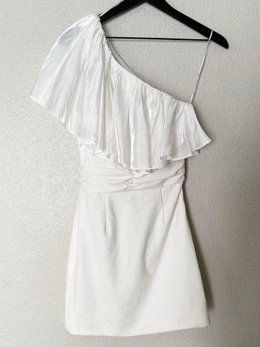 Elliatt  Chaebol One Shoulder Mini Dress Ivory Size XS