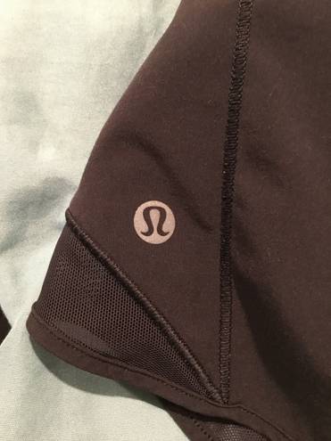 Lululemon Hottie Hot Shorts 2.5”