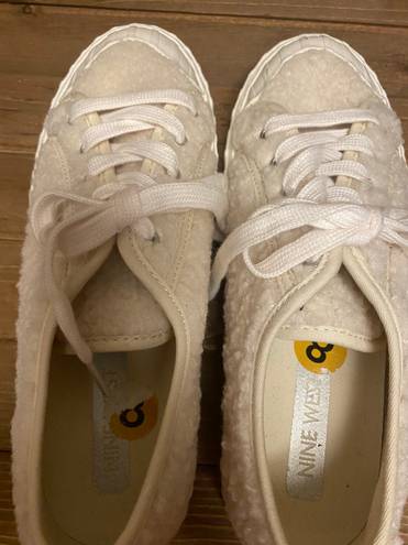 Nine West NWT  women's Hazie 2 fashion sneakers size 8 off white