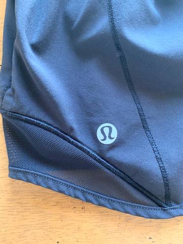 Lululemon Black Hotty Hot 2.5” Shorts