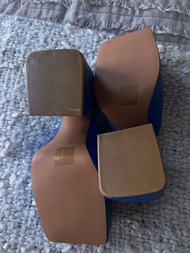 Pretty Little Thing Bright Blue PU Square Toe Extreme Platform Heel Mules