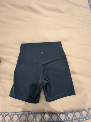 Lululemon Wunder Train High-Rise Short 6”