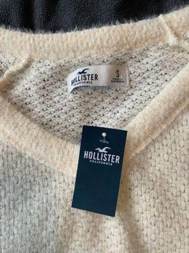 Hollister Sweater