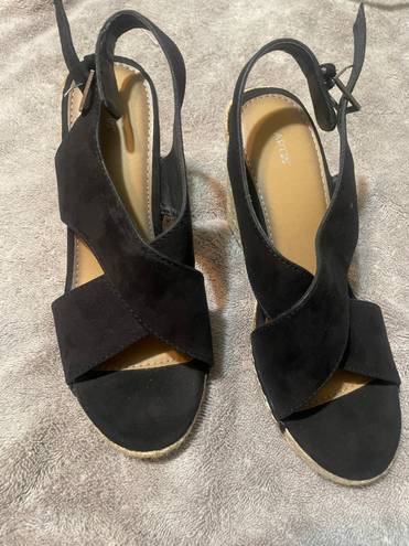 Apt. 9 Black Wedges