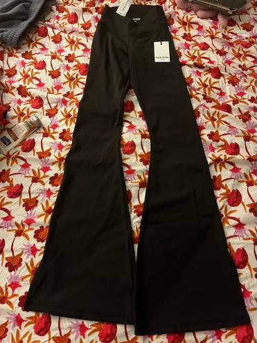 Hollister Social Tourist flared leggings