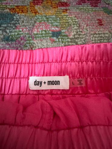 The Moon day and skirt