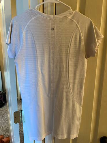 Lululemon Swiftly Tech Short Sleeve