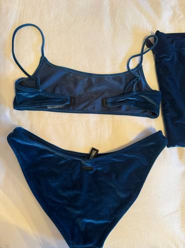 Triangl e Blue Bikini