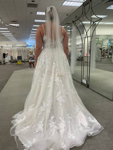 Oleg Cassini Wedding Dress