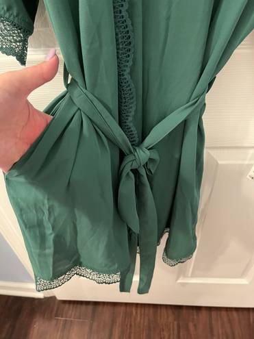 INC NWT  size Large Green Silky Lace Robe